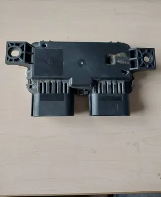 Mercedes-Benz Sprinter W907 W910 Fuel injection pump control unit/module A0009008214 A0009015303