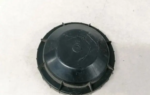 Saab 9-5 Headlight/headlamp dust cover 60975810