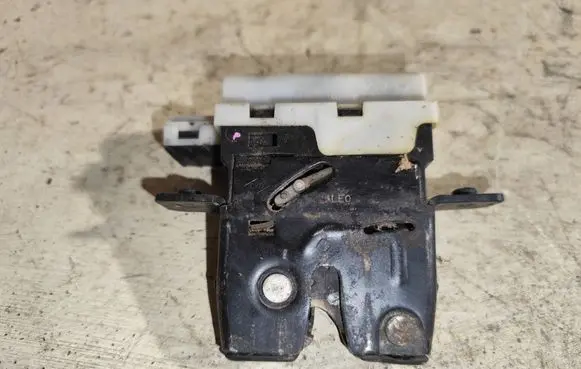Renault Laguna II Tailgate/trunk/boot lock/catch/latch 8200229957