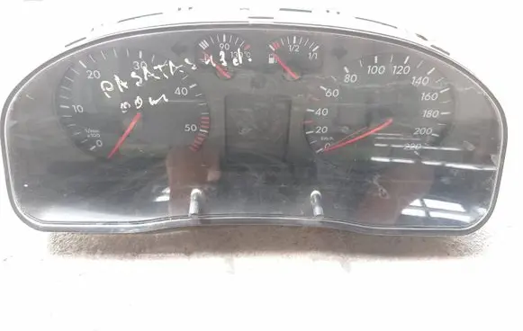 Volkswagen PASSAT B5 Speedometer (instrument cluster) 3B0919861J