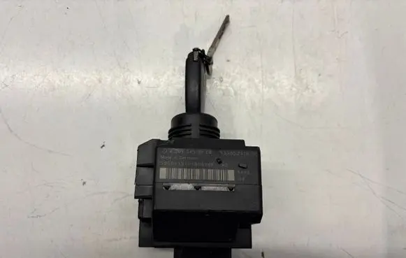 Mercedes-Benz C W203 Ignition lock A2095453108