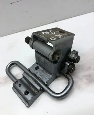 Audi A4 S4 B7 8E 8H Rear door lower hinge 8E0833411