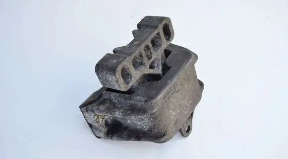 Audi A4 S4 B6 8E 8H Gearbox mount 1J0199555