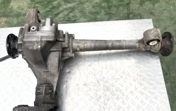 Volkswagen Touareg I Front differential GNJ 0AA409507E C0410381