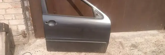 Seat Leon (1M) Front door 