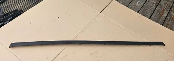 Volkswagen Transporter - Caravelle T5 Trim molding 7H0847745B
