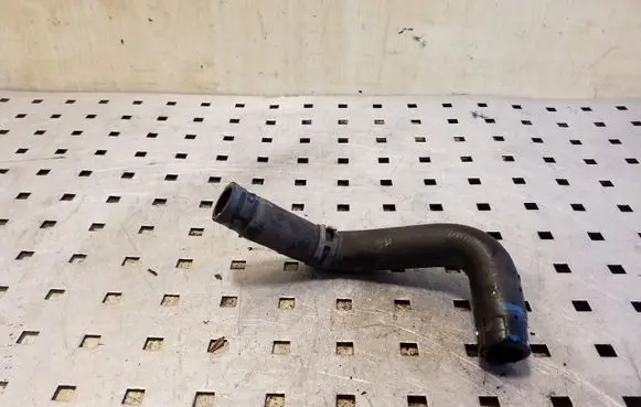 Mercedes-Benz C W204 Engine coolant pipe/hose