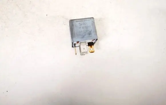 Volkswagen PASSAT B5 Other relay 443951253k 899512000