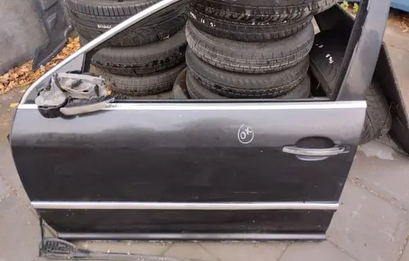 Volkswagen Phaeton Front door LC8Z