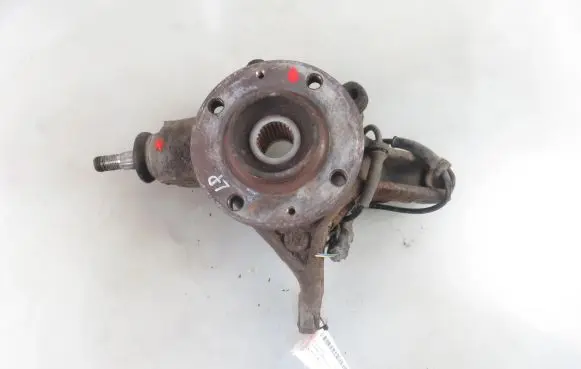 Peugeot 308 Front wheel hub spindle knuckle