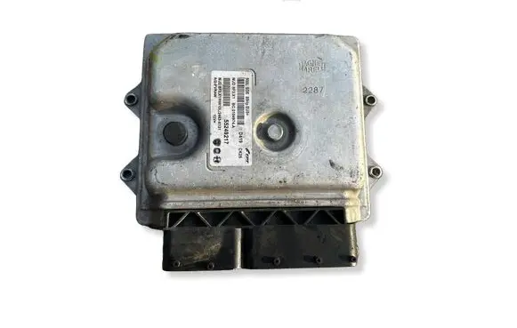Fiat 500L Engine control unit/module 55249217 BC0104974A