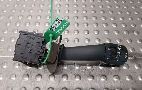 BMW 5 E39 Wiper control stalk S26383626 8352171