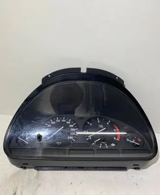 BMW 5 E39 Speedometer (instrument cluster) 6907018 110008735112
