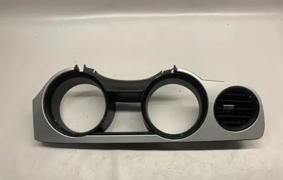 Ford Mustang VI Dashboard trim 63044D70