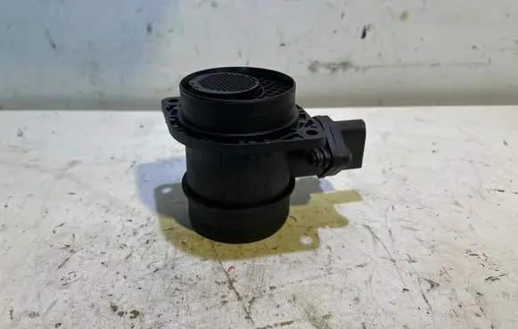 Volkswagen Golf Plus Mass air flow meter 0281002531 038906461B