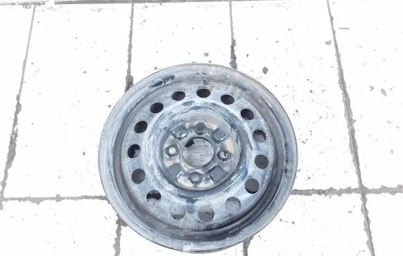 Hyundai Elantra R15 steel rim 529102D000
