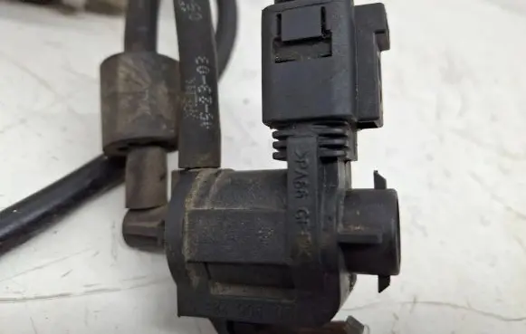 Volkswagen PASSAT B6 Turbo solenoid valve 030971921 PA66GF12K 1JO906283C