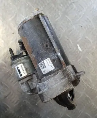 Opel Movano B Starter motor P0843683 LRS02304