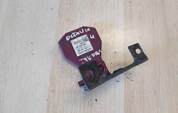 Skoda Octavia Mk4 Aerial antenna amplifier 5E0035497