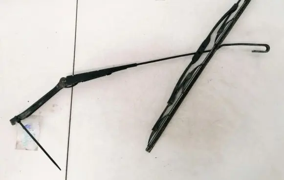 Opel Astra G Front wiper blade arm 90559601rh