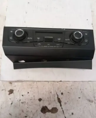 Audi A5 8T 8F Climate control unit 8T2820043AF