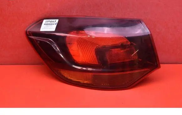 Opel Astra J Rear/tail lights 13314052