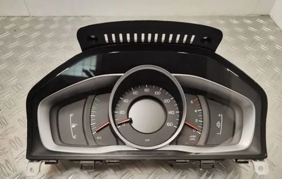 Volvo S60 Speedometer (instrument cluster) 31327751