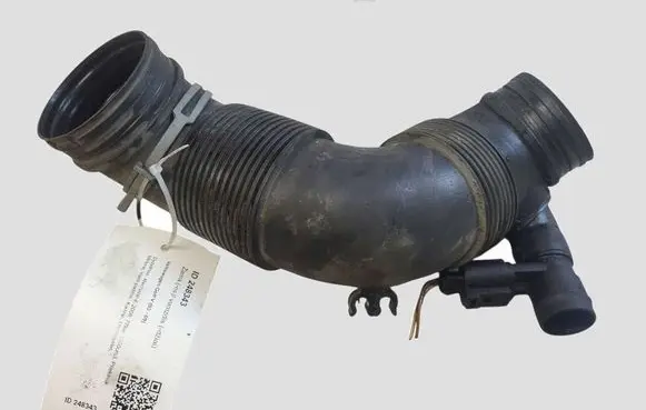 Volkswagen Golf V Air intake hose/pipe 3C0129654N