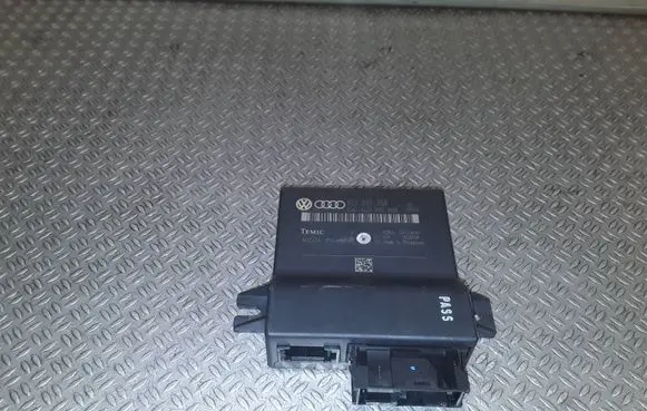 Audi Q7 4L Gateway control module 4L0907468 4L0910468