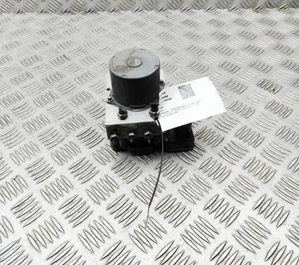 Mercedes-Benz E C207 W207 ABS Pump A2124310148