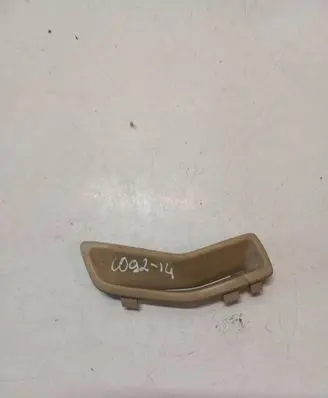 Volvo XC60 Seat belt trim 01287357