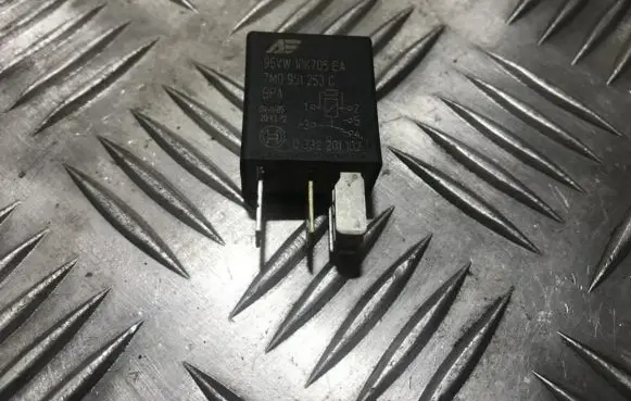 Ford Galaxy Other relay 7m0951253c 95vw10k705ea