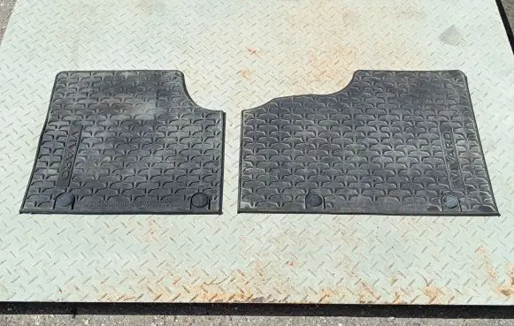 Opel Vivaro Front floor mat 39074903 39074906 39074902