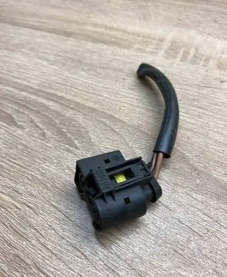 BMW 5 F10 F11 Plug wire 1438157 09441461 65136002