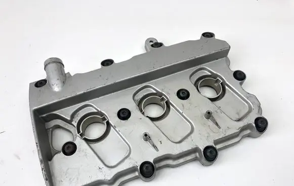 Audi A6 S6 C6 4F Rocker cam cover 06E103472L