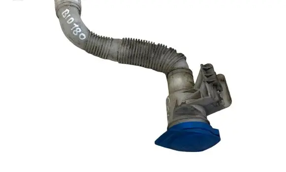 Volkswagen Golf VII Window washer liquid tank fill tube 