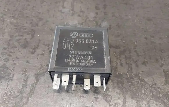Audi A4 S4 B5 8D Other relay 4B0955531A 377