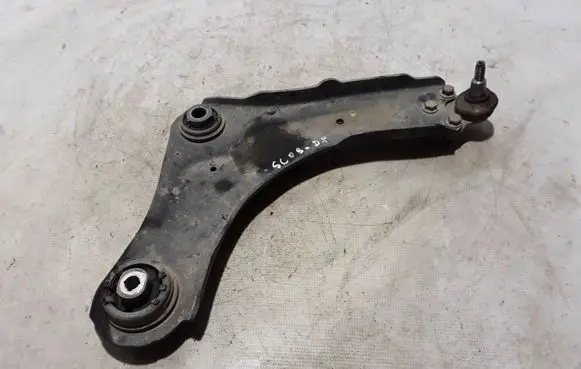 Renault Scenic III - Grand scenic III Front lower control arm/wishbone 545006560R