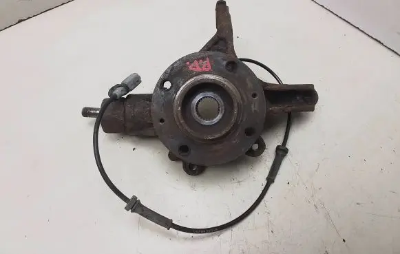 Peugeot 308 Front wheel hub spindle knuckle