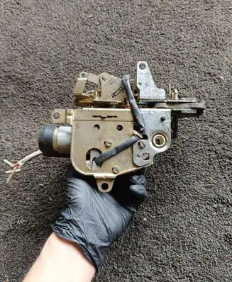 Mercedes-Benz E W210 Tailgate/trunk/boot lock/catch/latch 0135453428