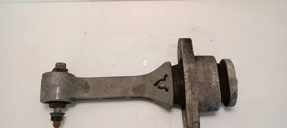 KIA Sportage Engine mount bracket 219692S000