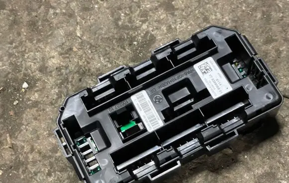 BMW 4 F32 F33 Fuse box set 9389068 19112015 19549000001