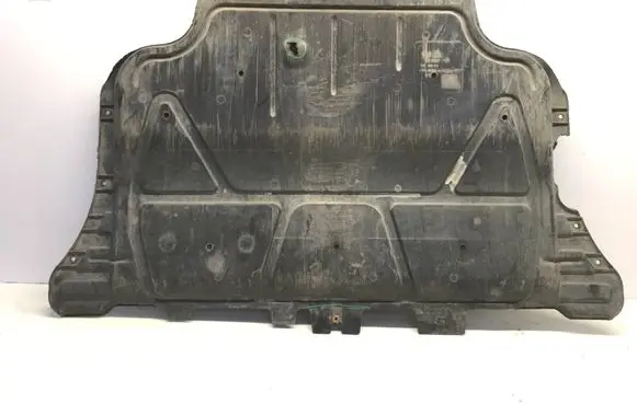 Skoda Octavia Mk3 (5E) Engine splash shield/under tray 5Q0825236