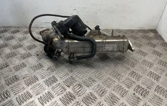 BMW 5 F10 F11 EGR valve cooler 7810751 7810871