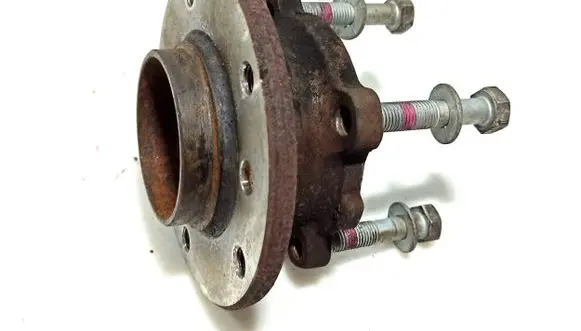 BMW 1 E81 E87 Front wheel hub 6765157 31216765157