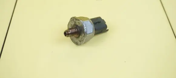 Peugeot RCZ Fuel pressure sensor 9813754680 5FV