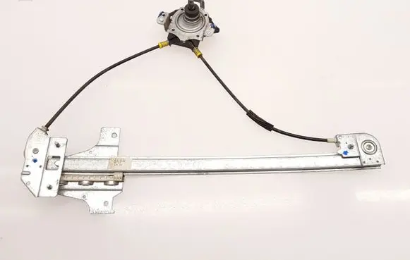 Rear door manual window regulator