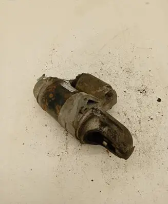 Subaru Impreza I Starter motor M000T30471 23300AA450