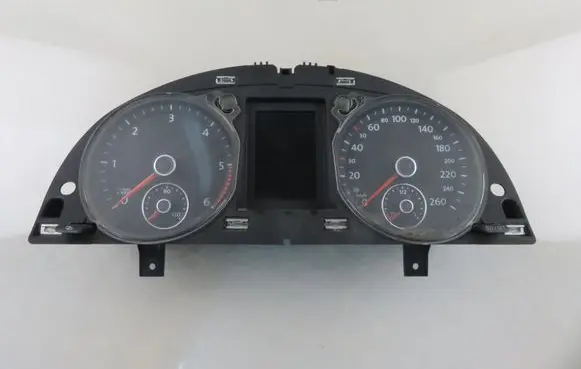 Volkswagen PASSAT B6 Speedometer (instrument cluster) 3C0920871T