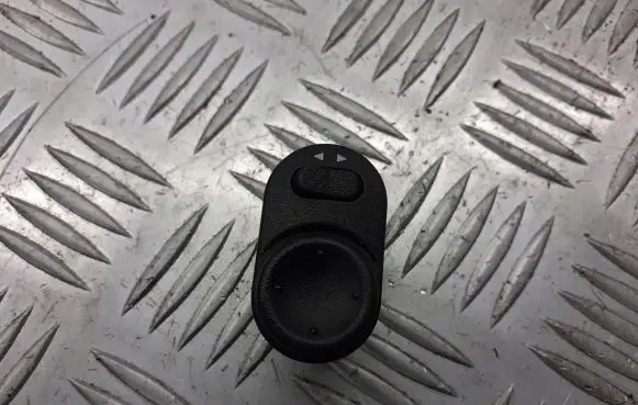Opel Zafira A Wing mirror switch 09226861